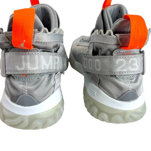Jordan Proto React Wolf Grey BV 1654-008 Grey/platinum/Orange Size 9.5 main image 7
